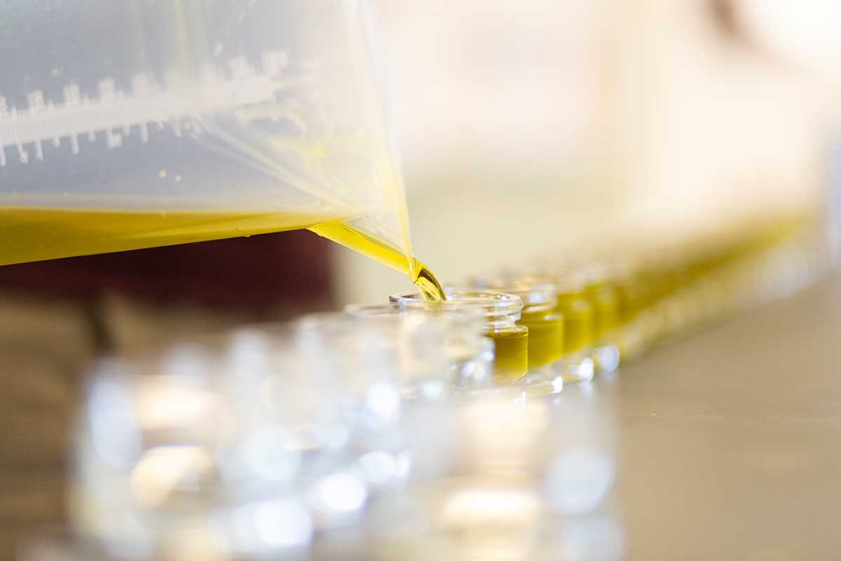 Salbe-Herstellung Manufaktur Salbe-Herstellung Manufaktur