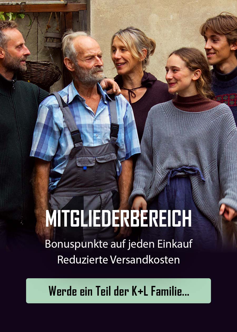 Die Kasimir + Lieselotte Familie Die Kasimir + Lieselotte Familie steht nebeneinander