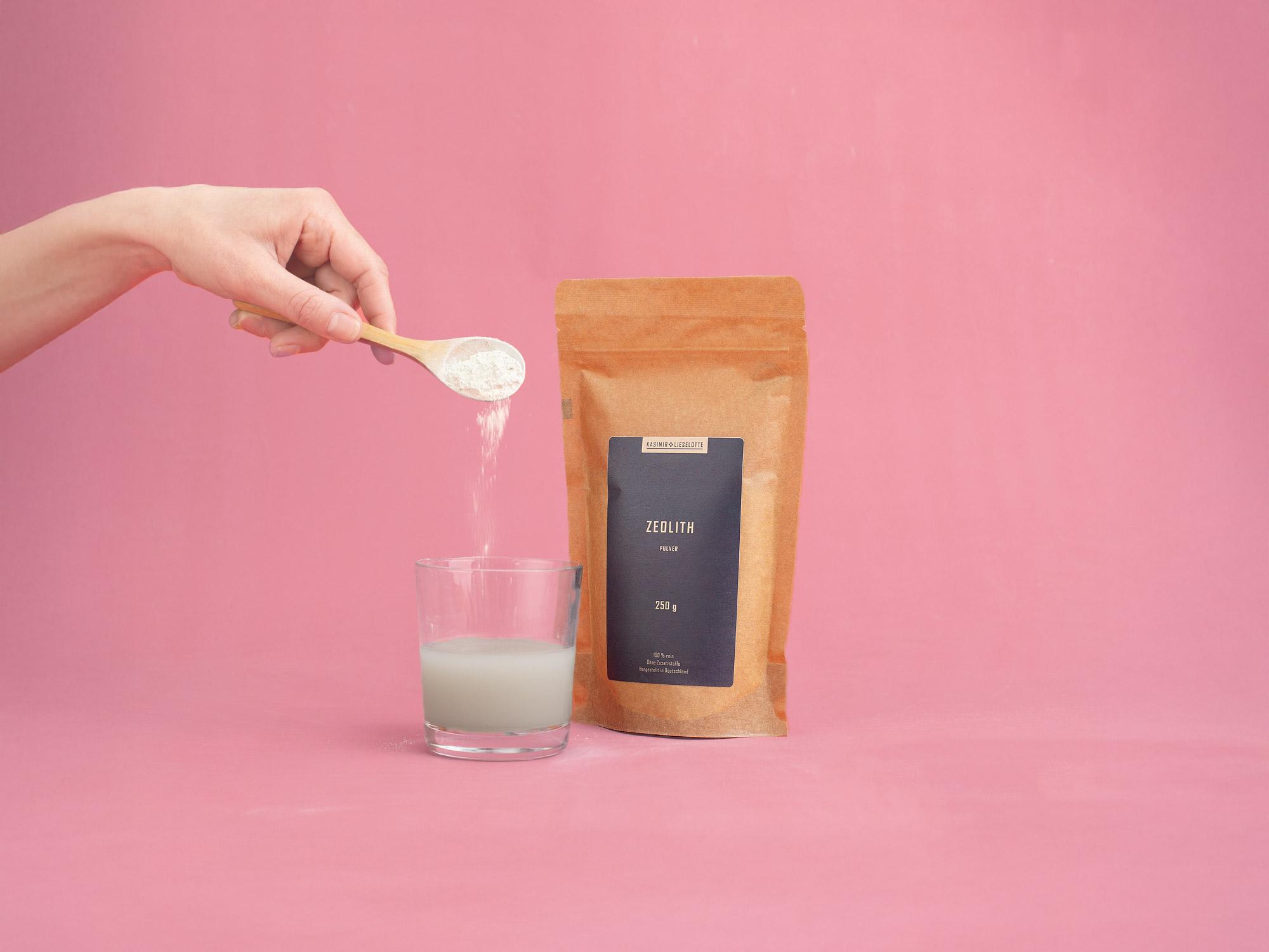 Proteinpulver, Pulver, Verpackung, Glas, Rosa Hintergrund